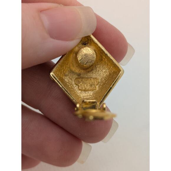 Leslie Block 1970's Black Enamel Gold Etruscan Diamond Shaped Clip On Earrings - Picture 5 of 6